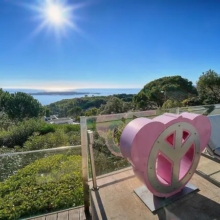 Cannes Luxury Rental - Modern Villa Supercannes