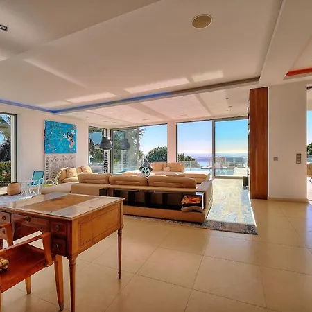 Cannes Luxury Rental - Modern Villa Supercannes Vallauris