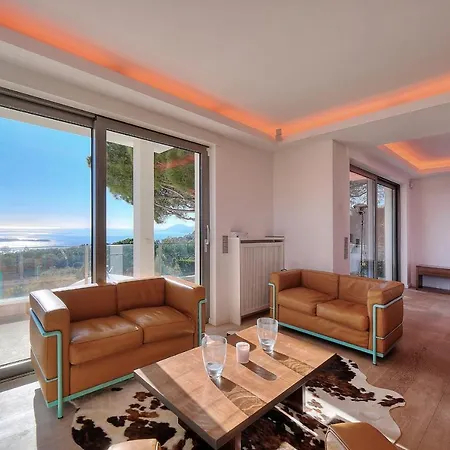 Cannes Luxury Rental - Modern Villa Supercannes *