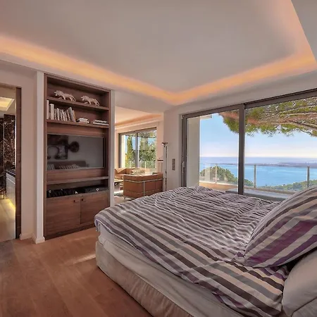 Cannes Luxury Rental - Modern Villa Supercannes Vallauris